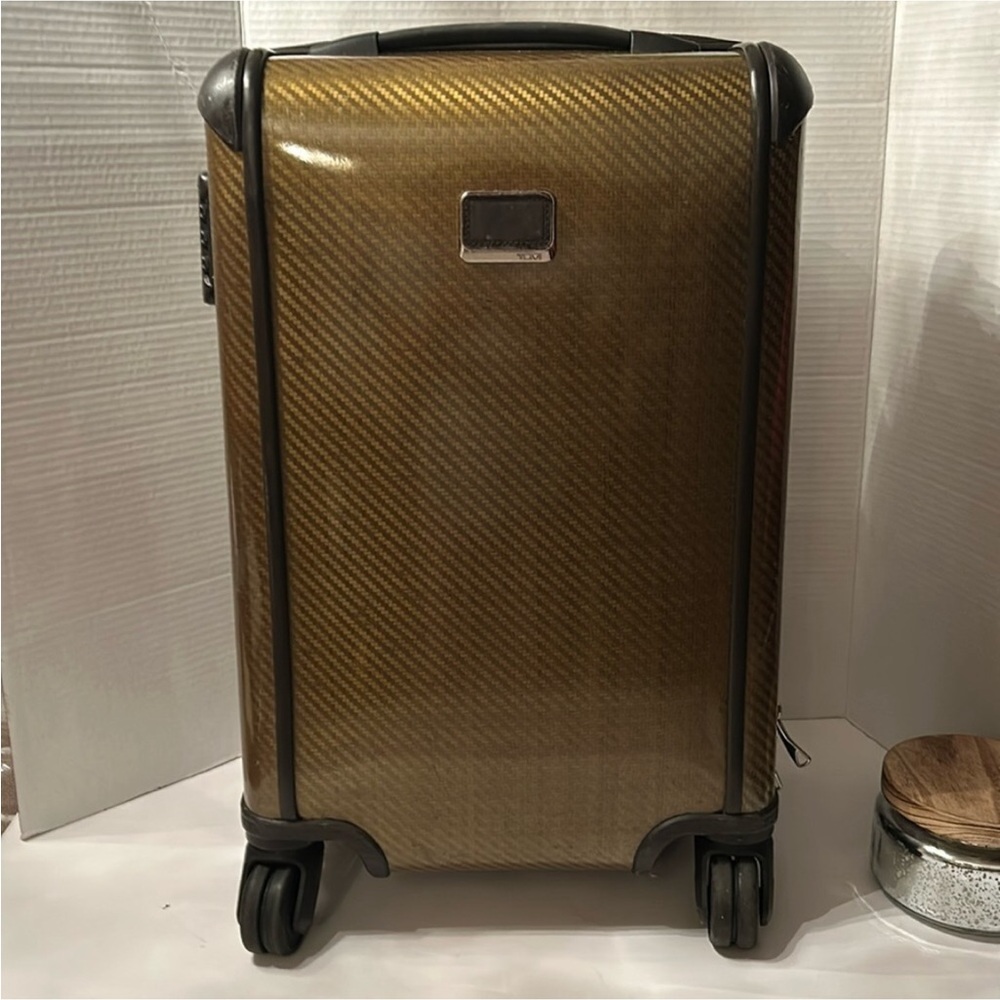 TUMI Carry on Suitecase